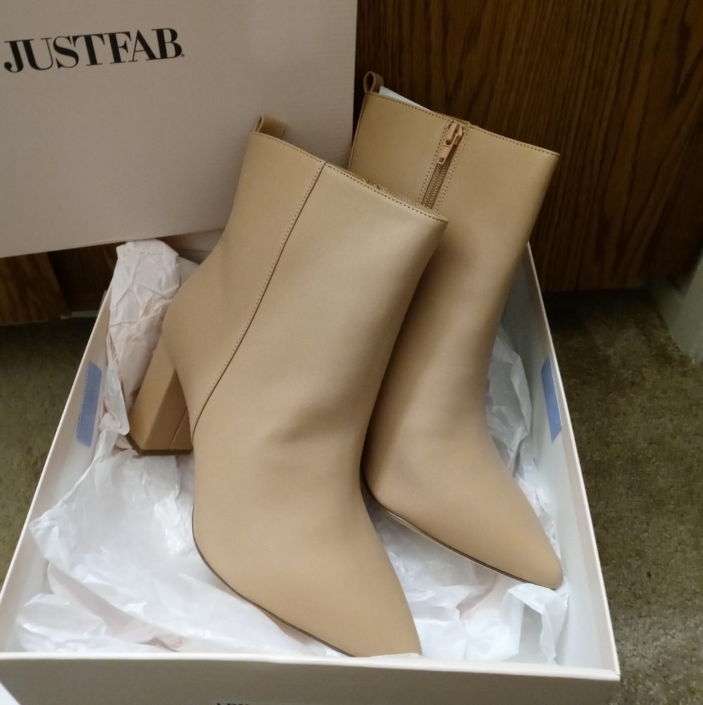 JustFab Tan Ankle Boots - Picture 7 of 8